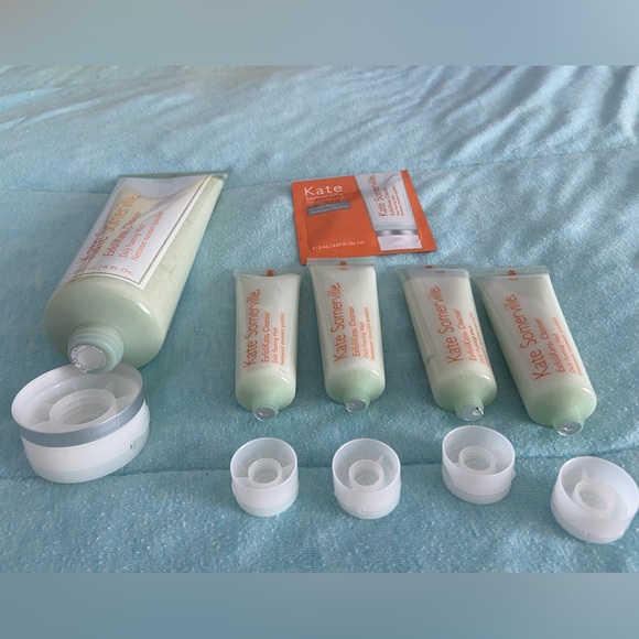 Kate Somerville Daily Foaming Wash - Picture 10 of 16